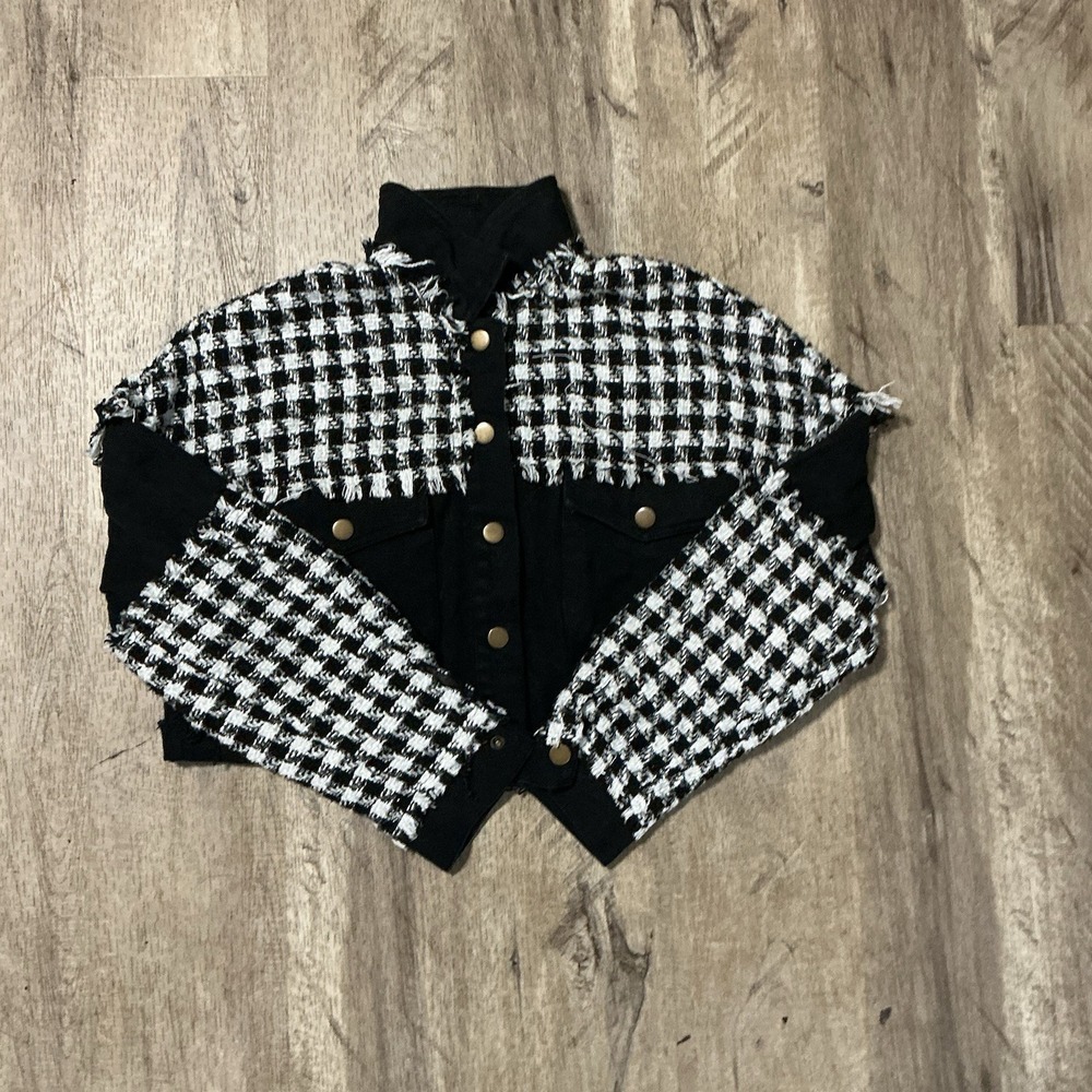 SHEIN Black White Houndstooth Denim Jacket Frayed Sleeve Gold Hardware